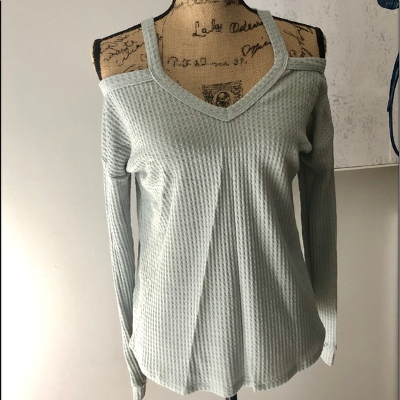 Cozy Waffle Knot Top - Picture 2 of 7